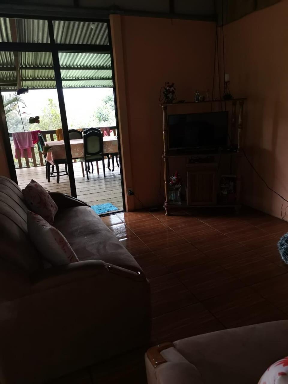 טוריאלבה Bella Vista Guest House מראה חיצוני תמונה